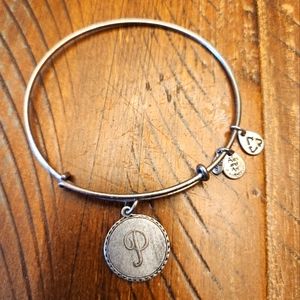 🎈2/$15 Alex and Ani bracelet- P